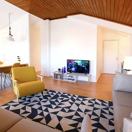 Canal 1 Apartment *