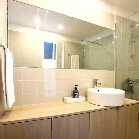 Apartment Canal 1 *